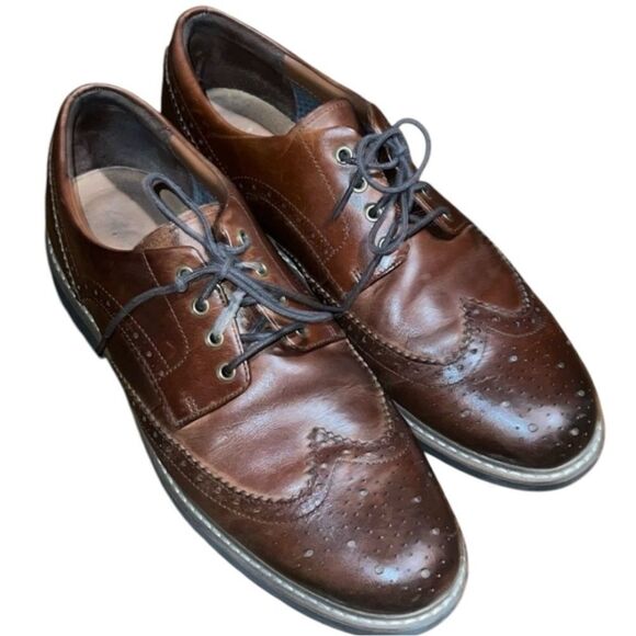 CLARKS BROWN LEATHER MENS wingtip SHOE, SIZE 10.5 - Picture 1 of 7